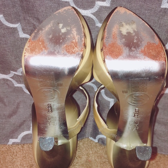 ⭐️Bebe heels - Picture 2 of 4